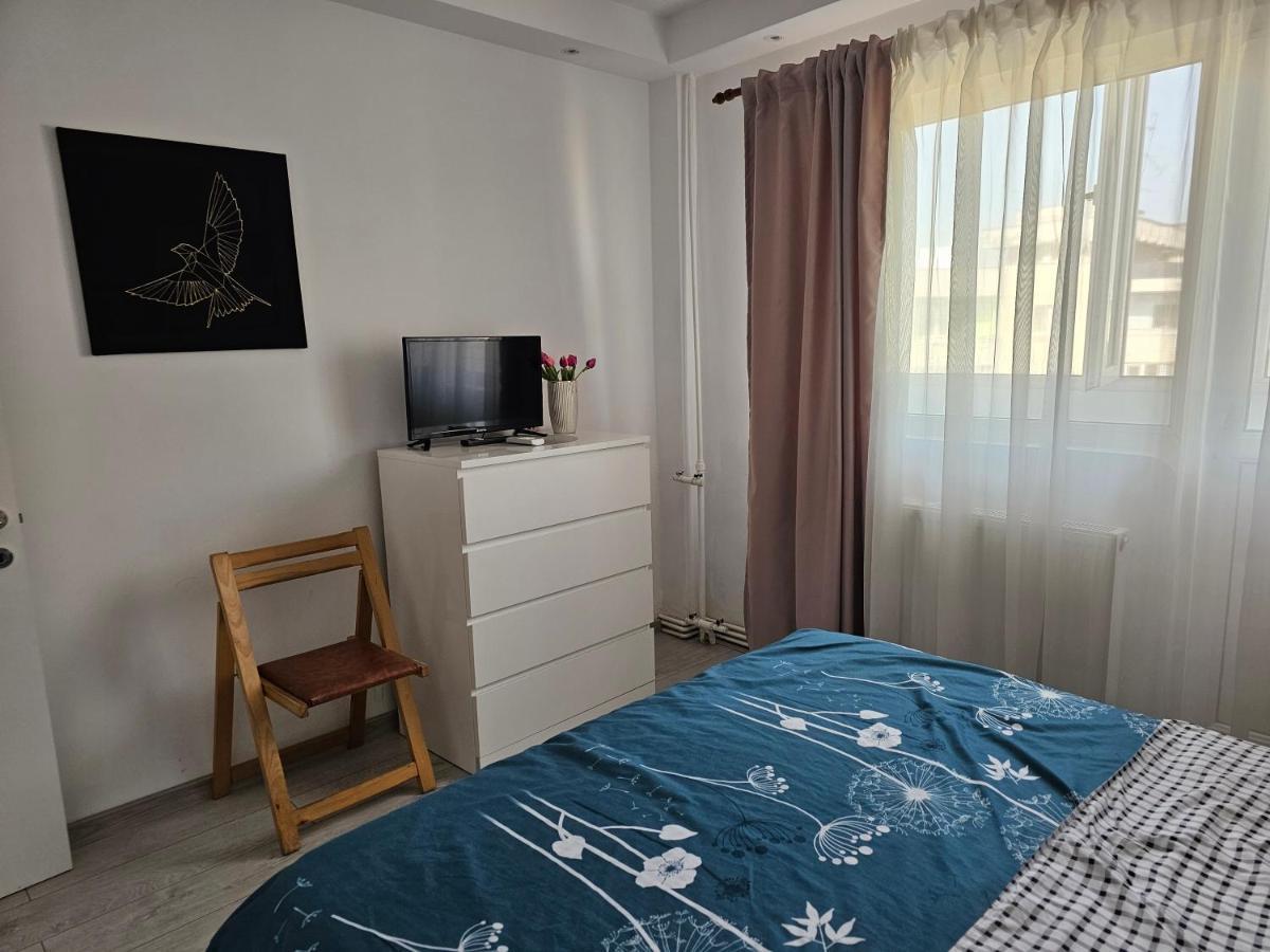 Apartament Near The Park Two Rooms Бухарест Екстер'єр фото