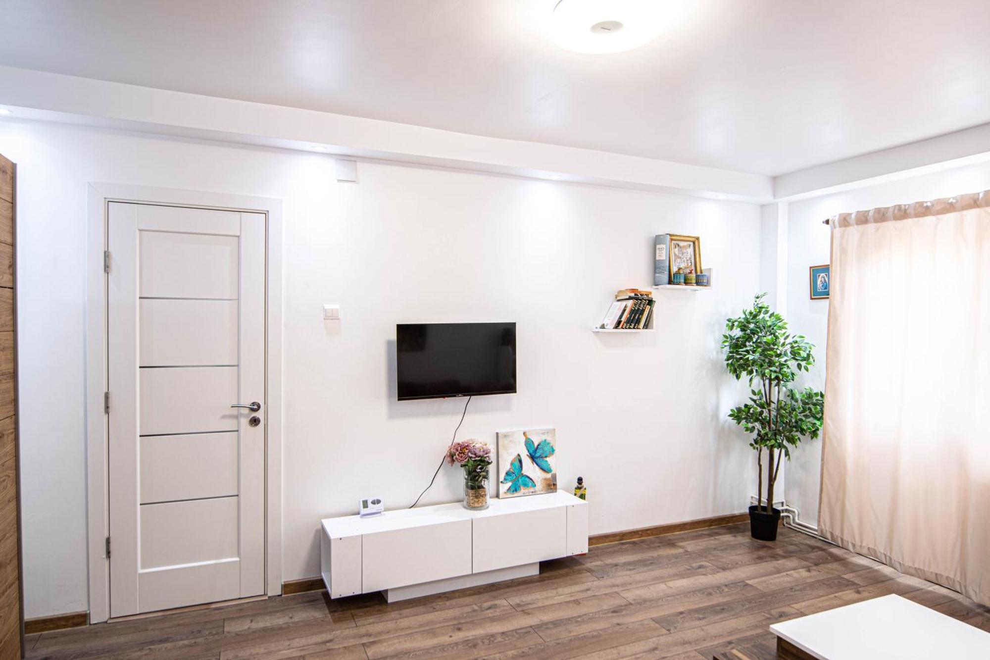 Apartament Near The Park Two Rooms Бухарест Екстер'єр фото