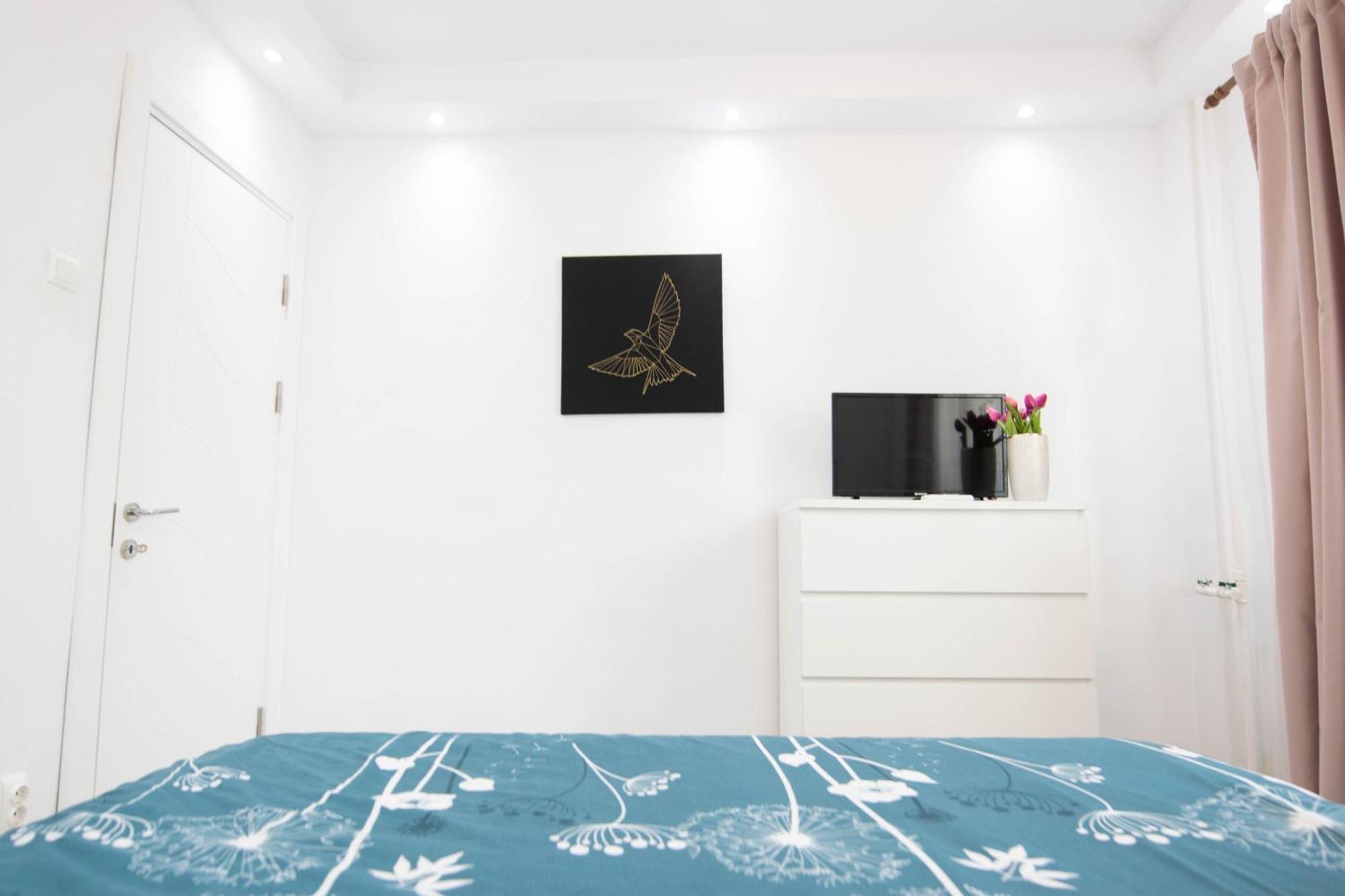 Apartament Near The Park Two Rooms Бухарест Екстер'єр фото