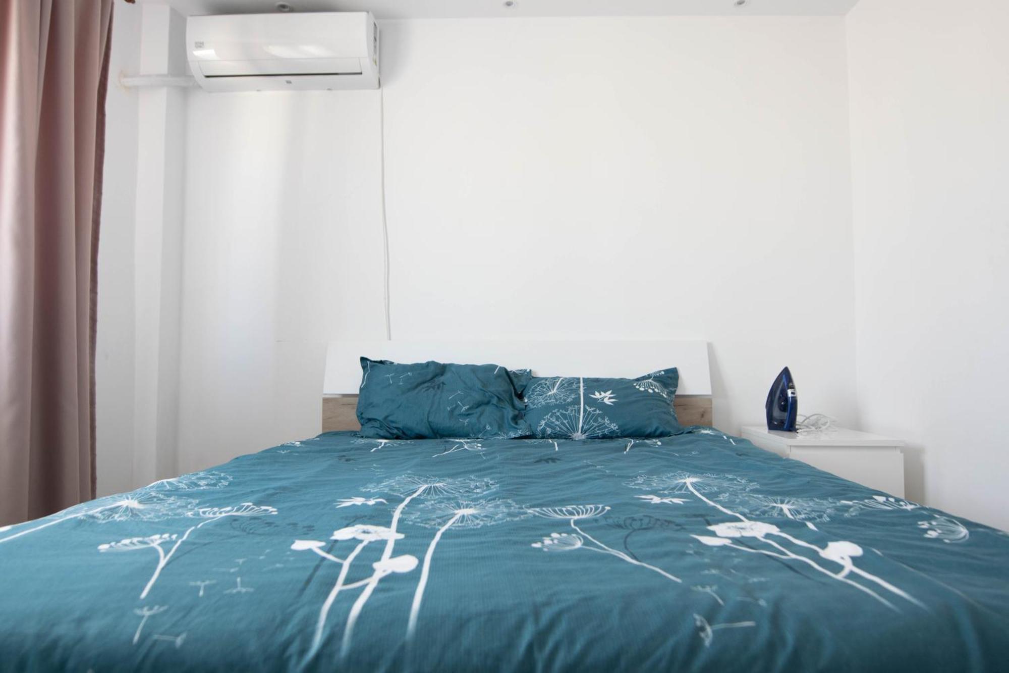 Apartament Near The Park Two Rooms Бухарест Екстер'єр фото